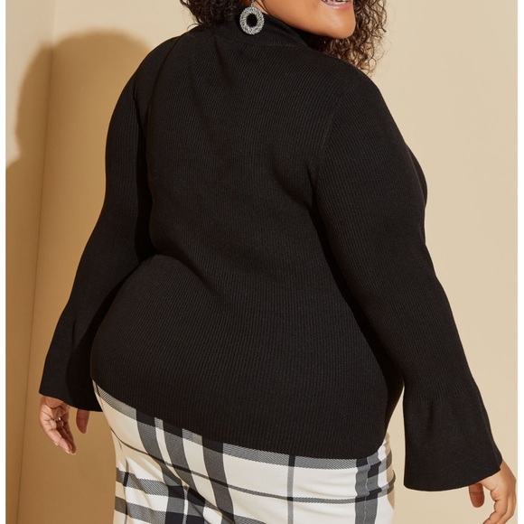 Plus ASHLEY STEWART Black Bell Sleeved Cutout Sweater 2X - Picture 2 of 5